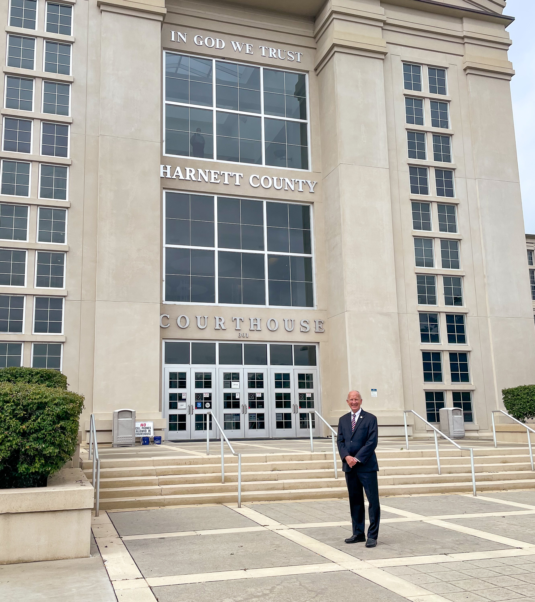 Chief Justice Paul Newby in front of the Harnett County Courthouse