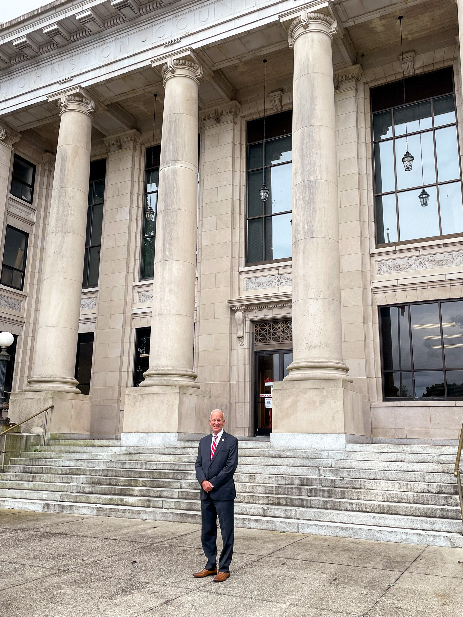 Chief Justice Paul Newby Continues 100 County Courthouse Tour In Harnett Johnston And Lee Chief Justice Paul Newby Continues 100 County Courthouse Tour In Harnett Johnston And Lee