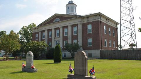 Jones County Courthouse