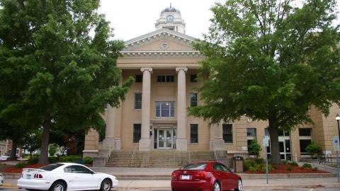 PItt County Courthouse