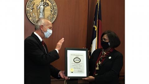 Chief Justice Paul Newby Presents Retired Court of Appeals Judge Wanda Bryant with the Friend of the Court Award Chief Justice Paul Newby Presents Retired Court of Appeals Judge Wanda Bryant with the Friend of the Court Award