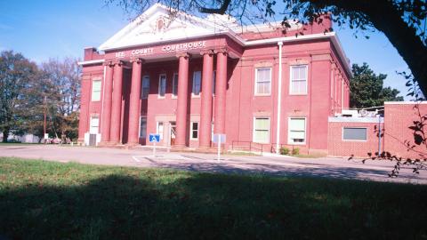 Lee County courthouse